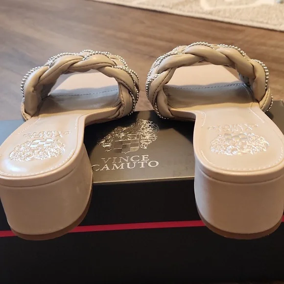 Vince Camuto heel sandals 8.5 - Picture 4 of 4